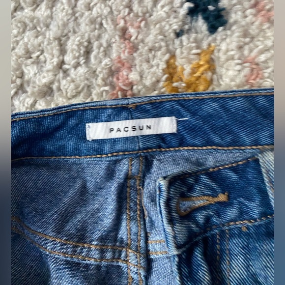 pacsun mom jeans, size 26 - Picture 5 of 5
